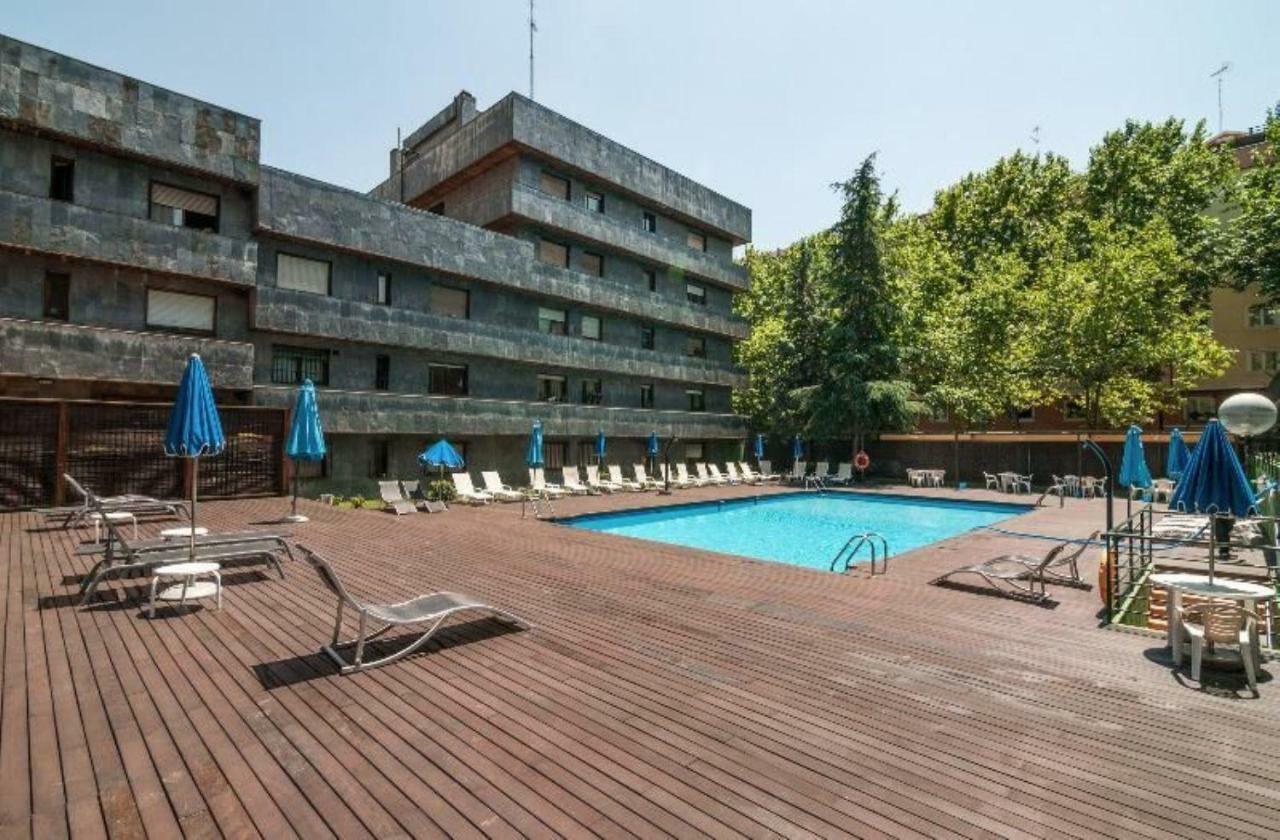 Апартаменты Apartamento Junto Al Santiago Bernabeu Con Piscina Мадрид Экстерьер фото